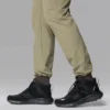 Men Benson™ Mid Shoe