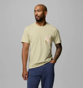 Men Wild Cast™ Short Sleeve Pocket T-Shirt