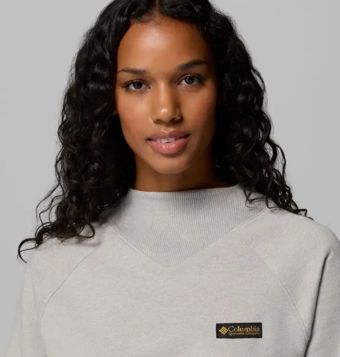 Women High Cascades™ Crop French Terry Long Sleeve Shirt Women High Cascades™ Crop French Terry Long Sleeve Shirt