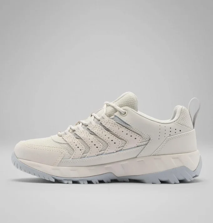 Women Strata Trail™ Low Waterproof Shoe